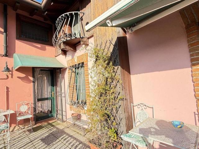 Villa Indipendente in vendita a Rivoltella del Garda, Desenzano Del Garda