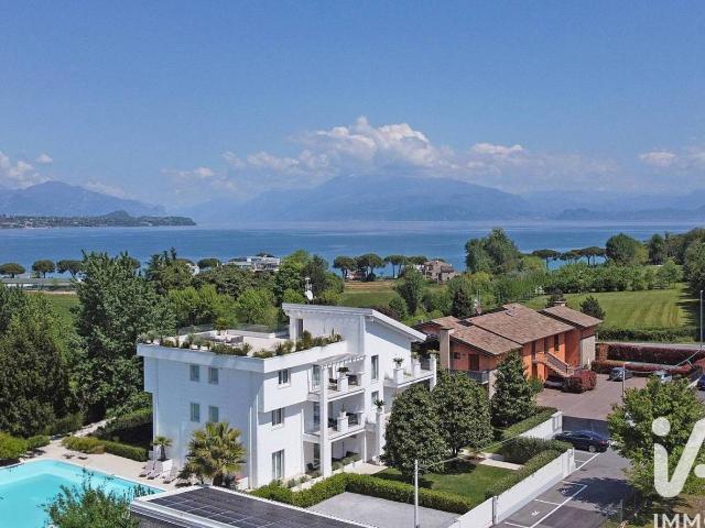 Villa Indipendente in vendita a Desenzano Del Garda, Lombardia