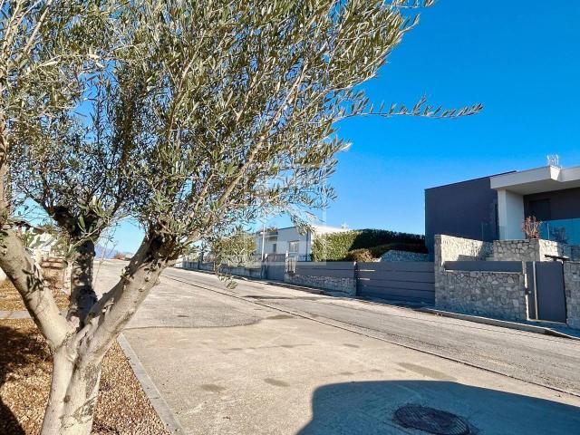 Villa Indipendente in vendita a San Pietro, Desenzano Del Garda