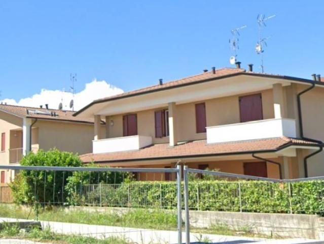 Villa Indipendente in vendita a Desenzano Del Garda, Lombardia