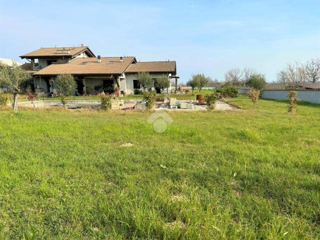 Villa Indipendente in vendita a Desenzano Del Garda, Lombardia