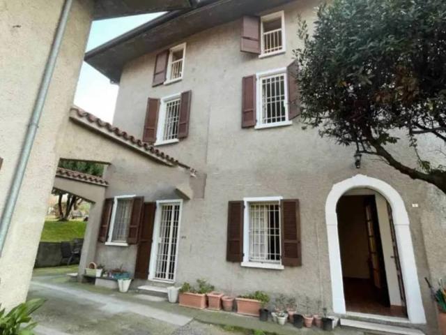 Villa Indipendente in vendita a San Pietro, Desenzano Del Garda