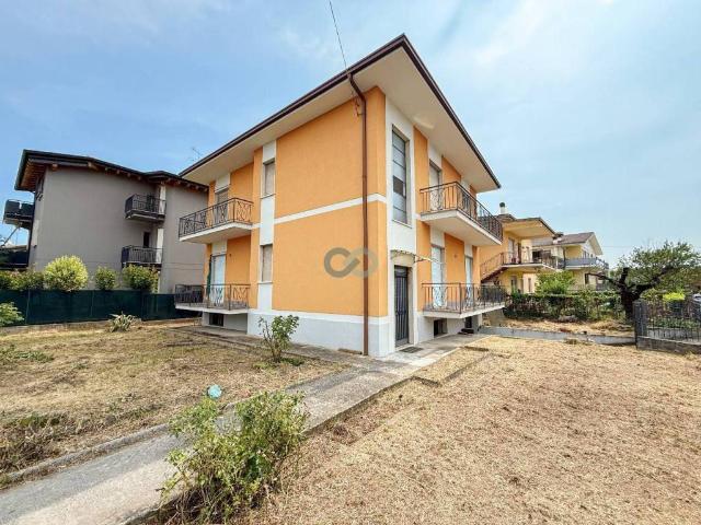 Villa Indipendente in vendita a Rivoltella del Garda, Desenzano Del Garda