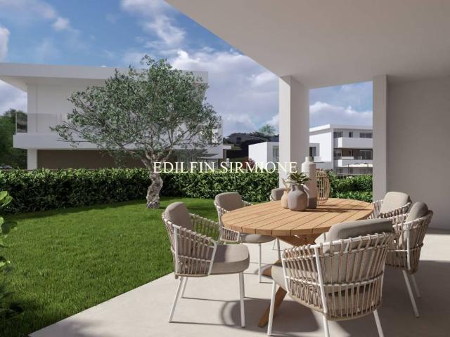 Villa Indipendente in vendita a Vicina, Desenzano Del Garda