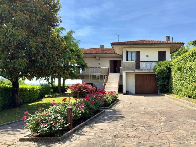 Villa Indipendente in vendita a San Pietro, Desenzano Del Garda