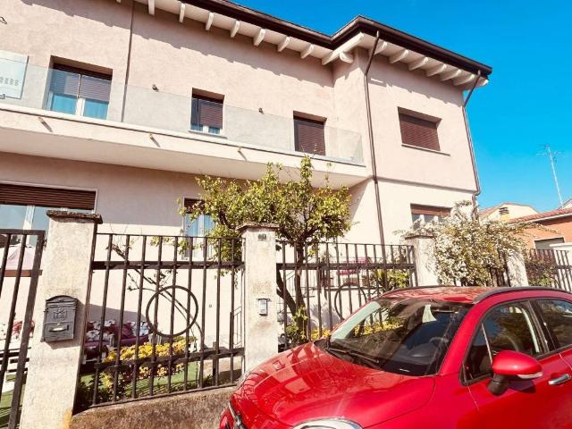Villa Indipendente in vendita a San Giorgio, Desio