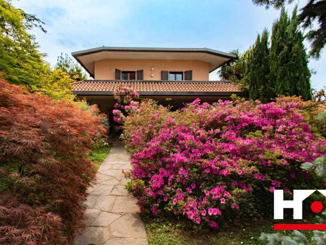 Villa Indipendente in vendita a San Pietro e Paolo, Desio