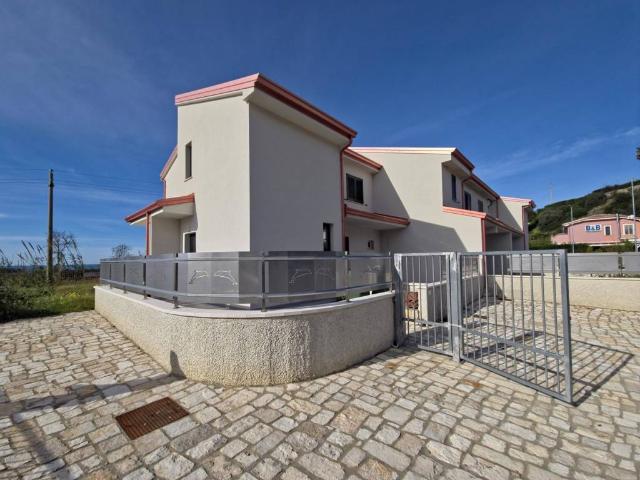 Villa Indipendente in vendita a Calabria, Cosenza