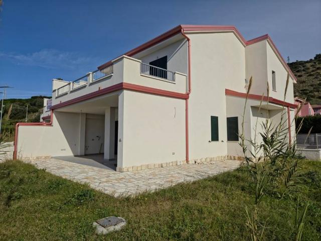 Villa Indipendente in vendita a Calabria, Cosenza