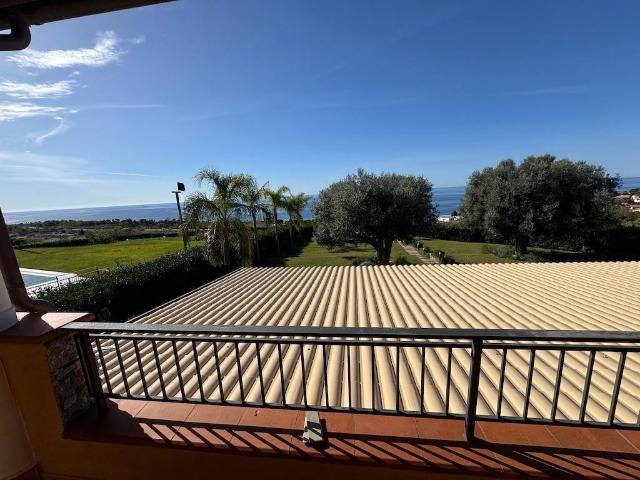 Villa Indipendente in vendita a Calabria, Cosenza