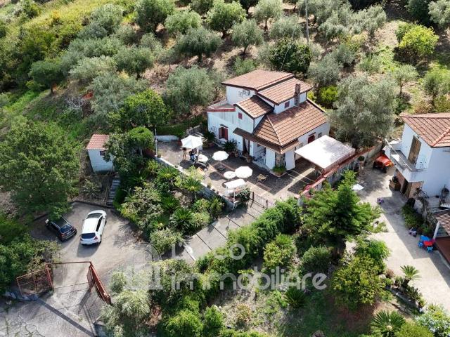 Villa Indipendente in vendita a Calabria, Cosenza