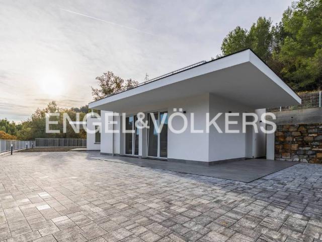 Villa Indipendente in vendita a Diano Arentino, Liguria