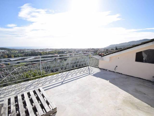 Villa Indipendente in vendita a Diano Castello, Liguria