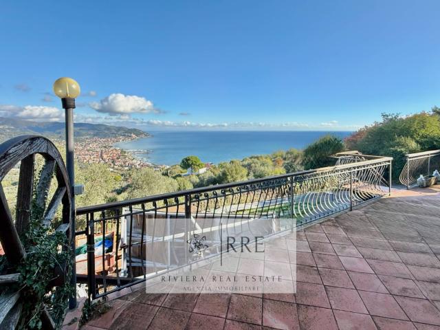 Villa Indipendente in vendita a Diano Gorleri, Diano Marina
