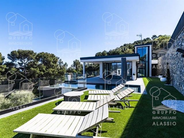 Villa Indipendente in vendita a Diano Calderina, Diano Marina