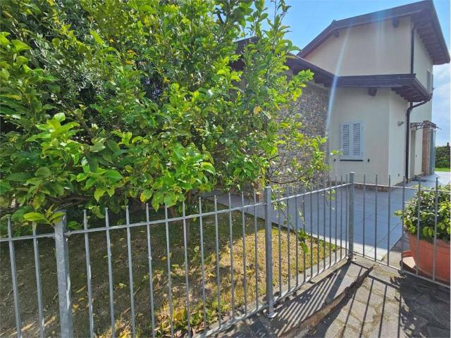 Villa Indipendente in vendita a Diano Calderina, Diano Marina