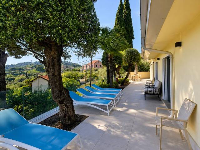 Villa Indipendente in vendita a Diano Gorleri, Diano Marina