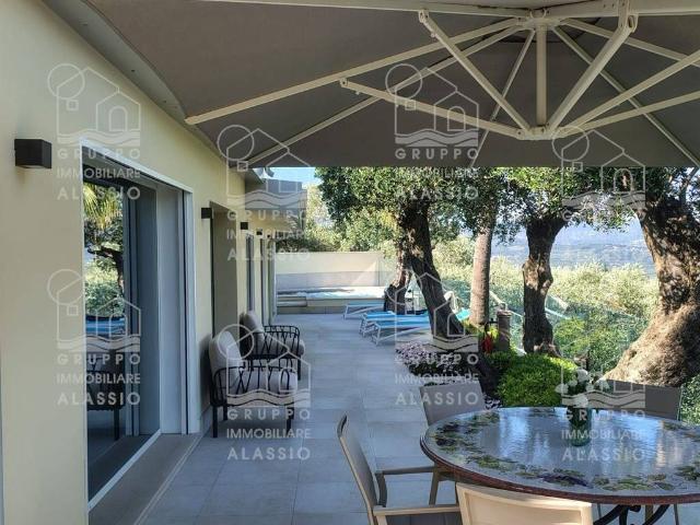 Villa Indipendente in vendita a Diano Gorleri, Diano Marina