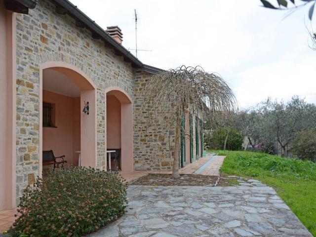Villa Indipendente in vendita a Diano Gorleri, Diano Marina