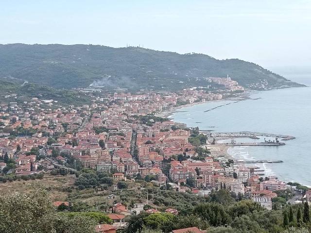 Villa Indipendente in vendita a Diano Marina, Liguria
