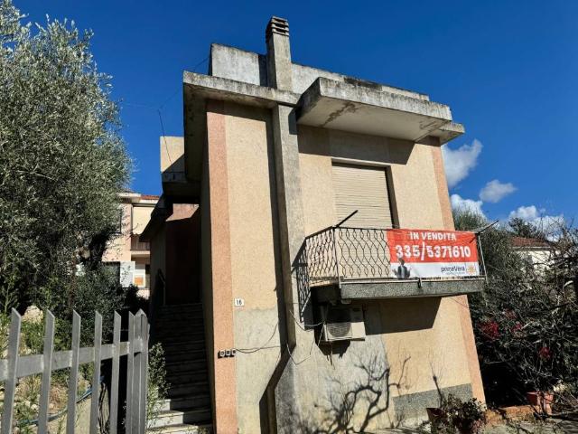 Villa Indipendente in vendita a Diano San Pietro, Liguria