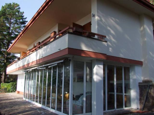 Villa Indipendente in vendita a Dicomano, Toscana