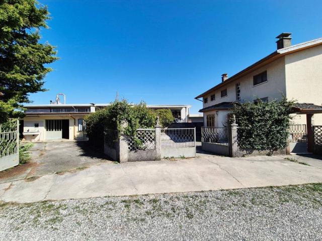 Villa Indipendente in vendita a Dignano, Friuli-Venezia Giulia