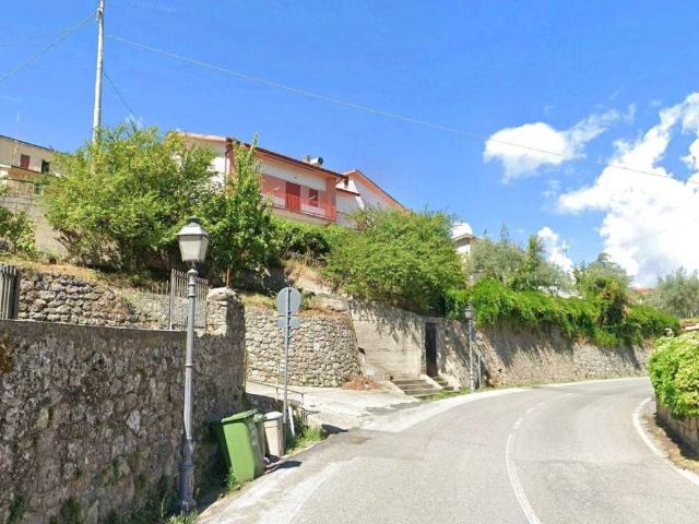 Villa Indipendente in vendita a Petrone, Dipignano