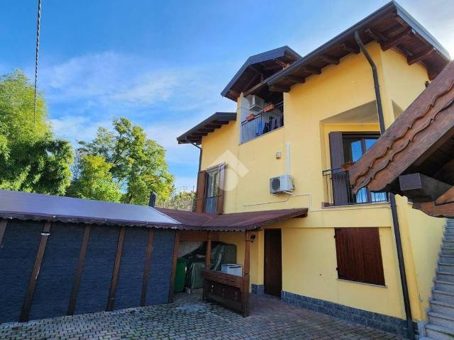 Villa Indipendente in vendita a Divignano, Novara