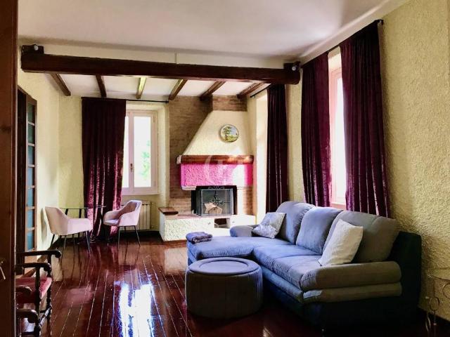 Villa Indipendente in vendita a Dizzasco, Lombardia