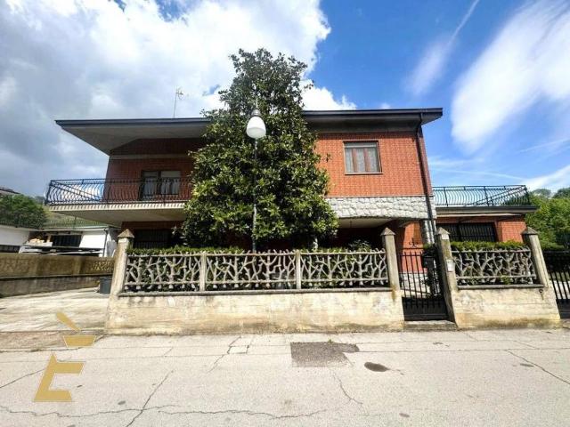 Villa Indipendente in vendita a Piemonte, Cuneo