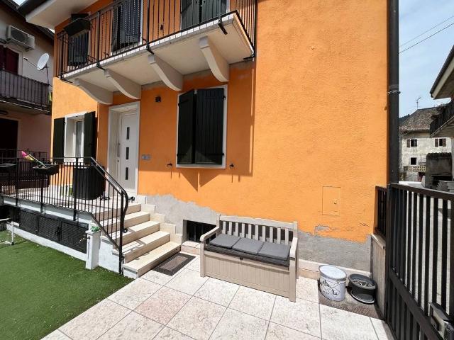 Villa Indipendente in vendita a Dolcè, Veneto