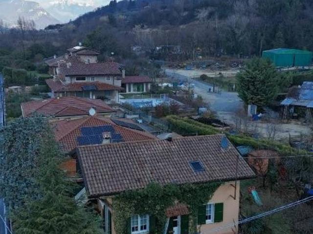 Villa Indipendente in vendita a Dolcè, Veneto