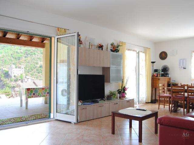 Villa Indipendente in vendita a Dolceacqua, Liguria