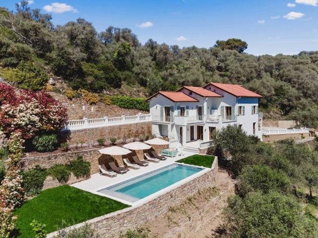 Villa Indipendente in vendita a Dolceacqua, Liguria