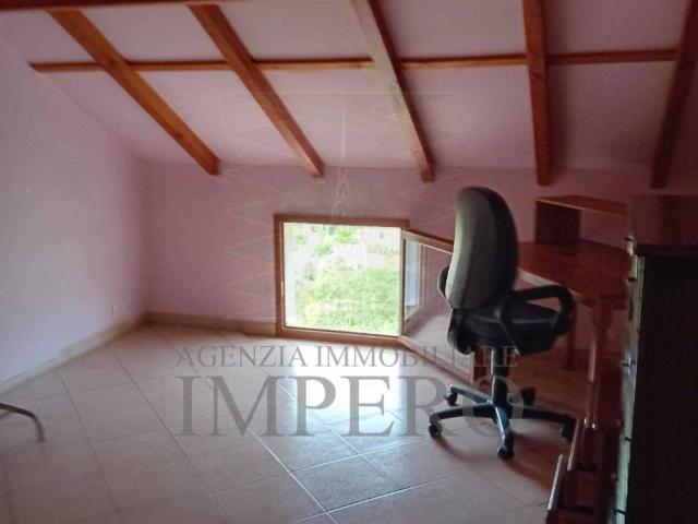 Villa Indipendente in vendita a Dolceacqua, Liguria