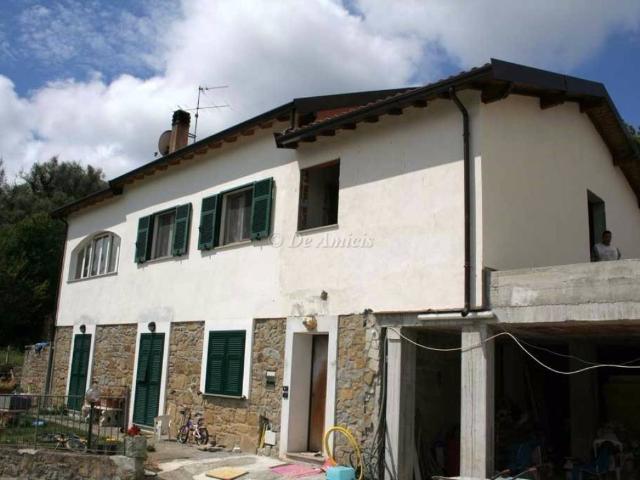 Villa Indipendente in vendita a Dolceacqua, Liguria