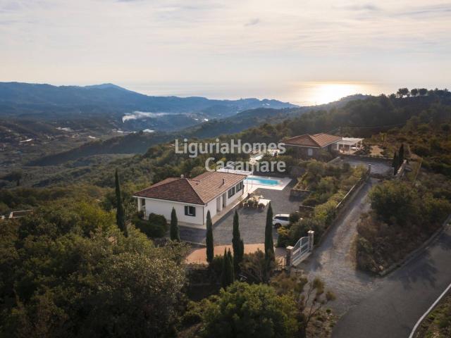 Villa Indipendente in vendita a Trincheri, Dolcedo