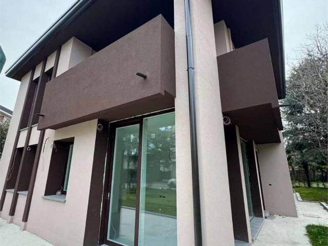 Villa Indipendente in vendita a Dolo, Veneto