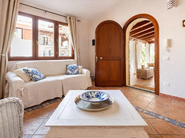 Villa Indipendente in vendita a Domus De Maria, Sardigna/Sardegna