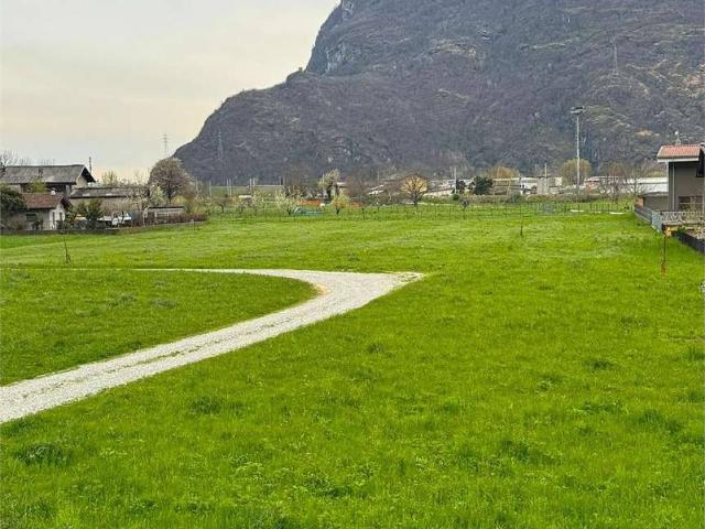 Villa Indipendente in vendita a Donnas, Aosta