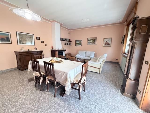 Villa Indipendente in vendita a Dosolo, Lombardia