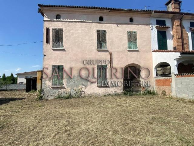 Villa Indipendente in vendita a Dosolo, Lombardia
