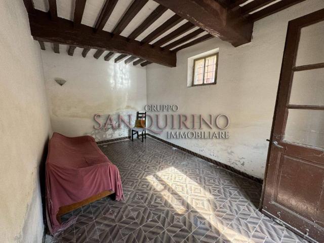 Villa Indipendente in vendita a Dosolo, Lombardia