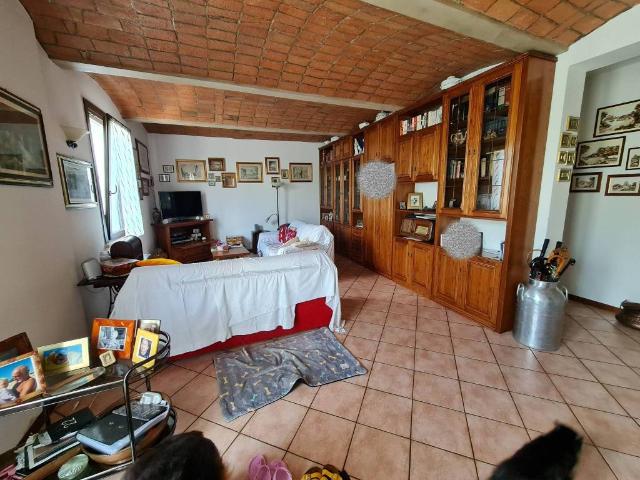 Villa Indipendente in vendita a Dosolo, Lombardia