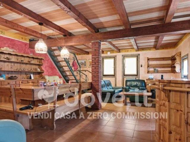 Villa Indipendente in vendita a Comunità Montana della Valle Brembana, Dossena