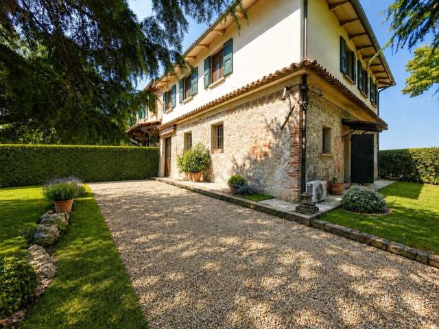 Villa Indipendente in vendita a Nuovo Circondario Imolese, Dozza Imolese