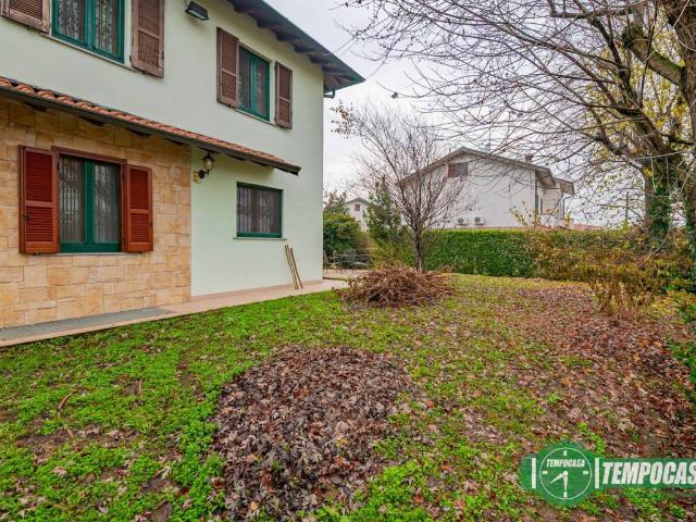 Villa Indipendente in vendita a Dresano, Lombardia