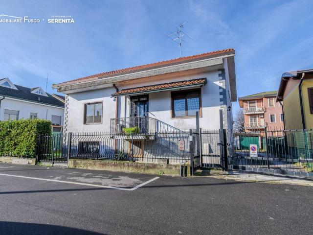 Villa Indipendente in vendita a Dresano, Lombardia