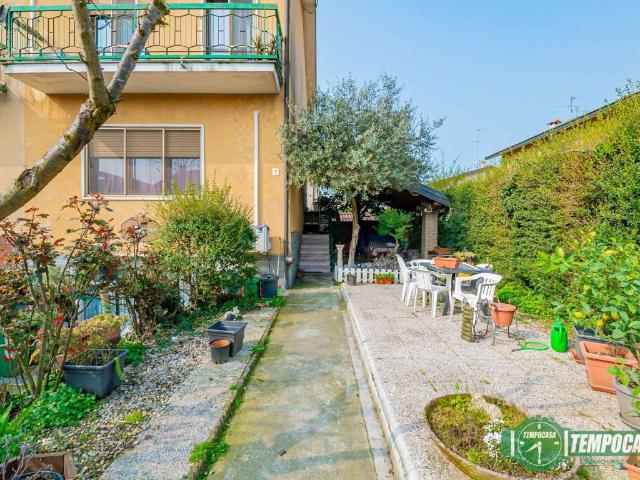 Villa Indipendente in vendita a Dresano, Lombardia